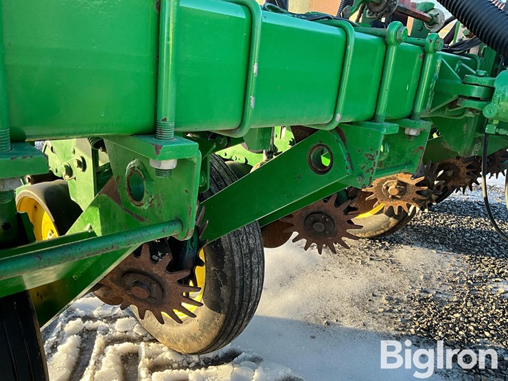 john-deere-7200-image-14