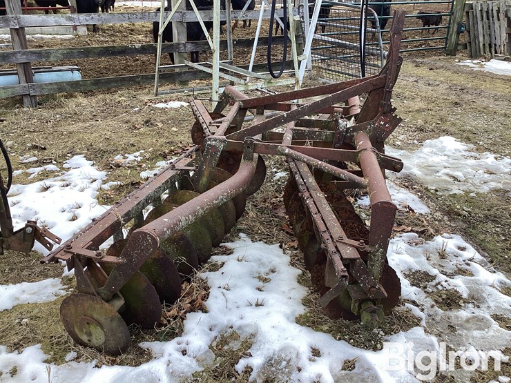 massey-ferguson-68-image-4