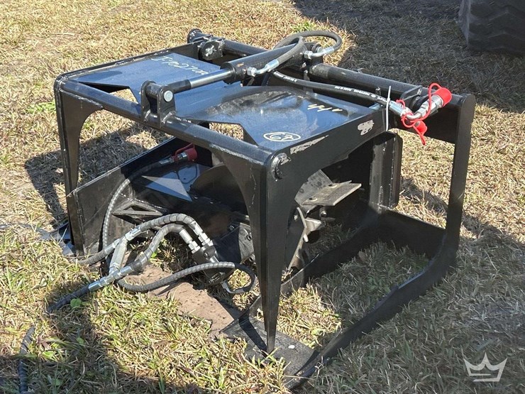 2025-44in-hydraulic-grapple-mini-skid-steer-attachment-image-1