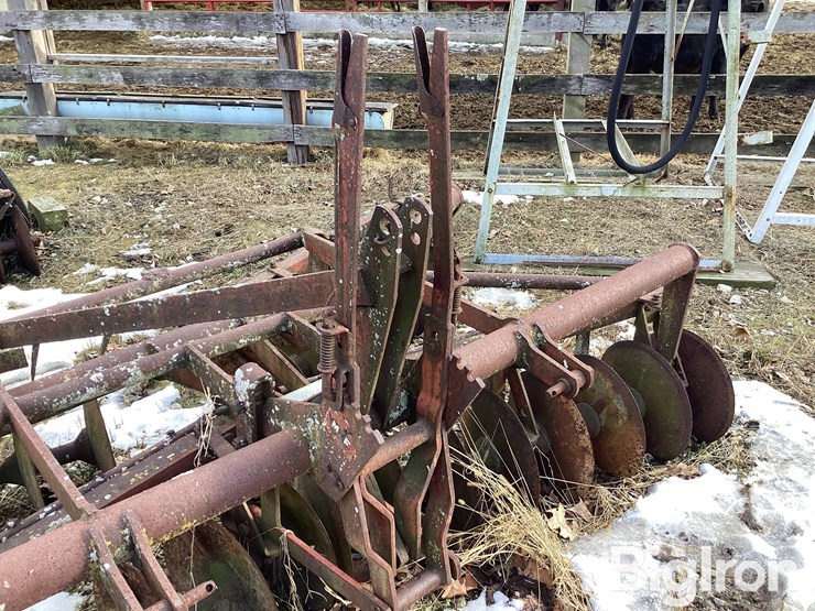 massey-ferguson-68-image-9