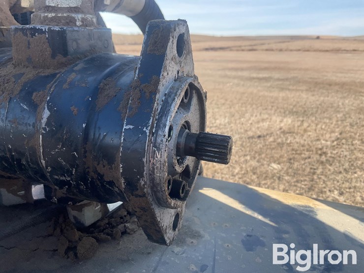 2014-kinze-4900-image-14