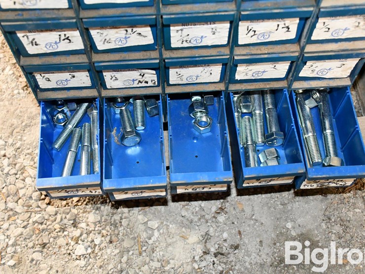 pallet-of-farm-support-image-18