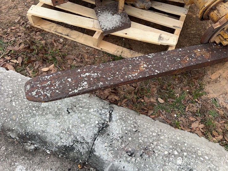 pallet-forks-image-16