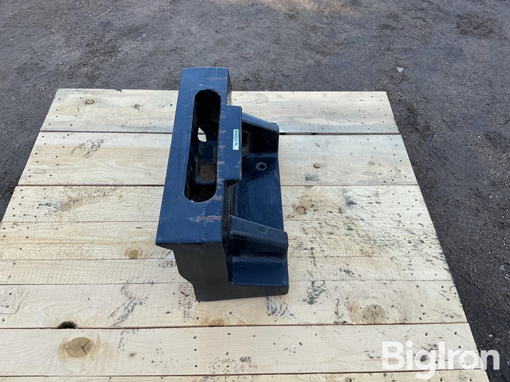 case-ih-weight-bracket-image-8