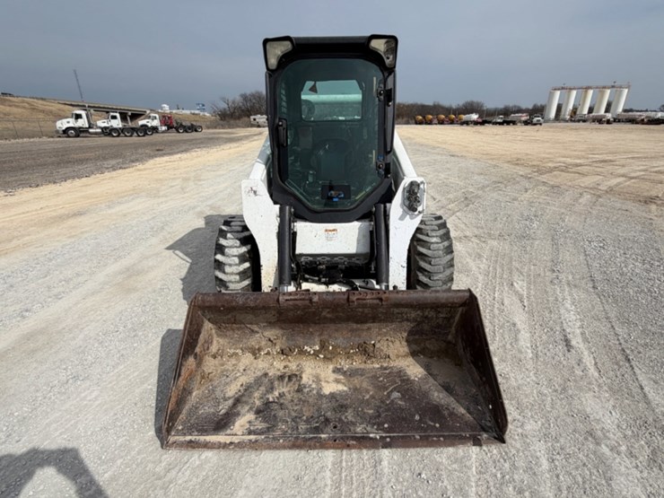 2017-bobcat-s650-image-2