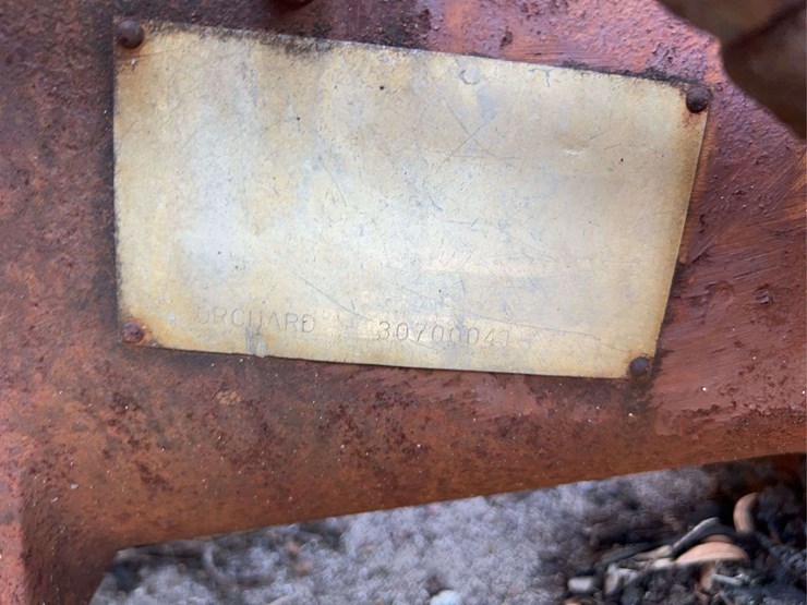 minneapolis-moline-orchard-transmission-and-rear-end-image-25