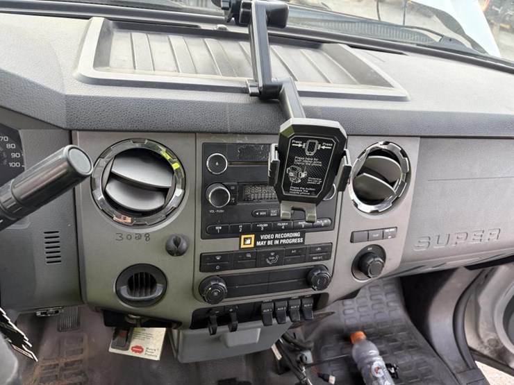 2012-ford-f450-xlt-image-17