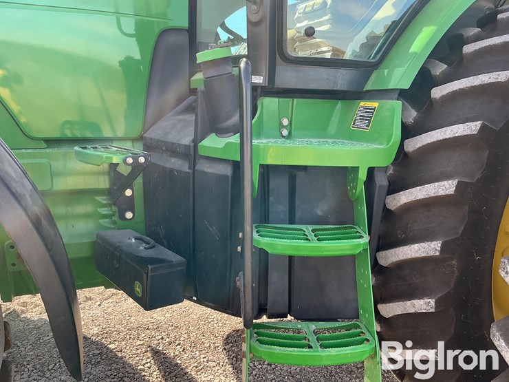 2011-john-deere-8285r-image-12