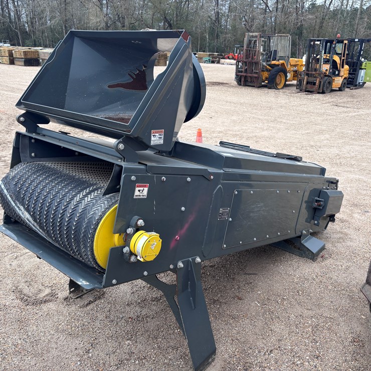 #3573 • FB INDUSTRIES CONVEYER BELT, IDC-308