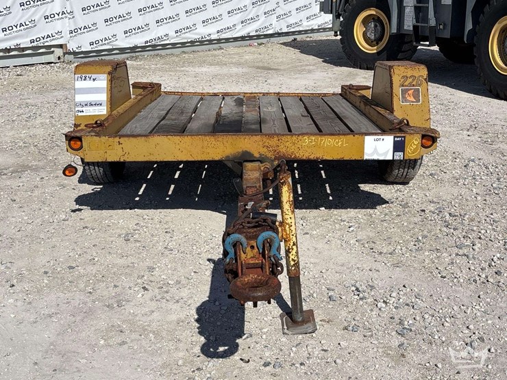 1984-charles-machine-works-s4a-s/a-tilt-deck-trailer-image-21