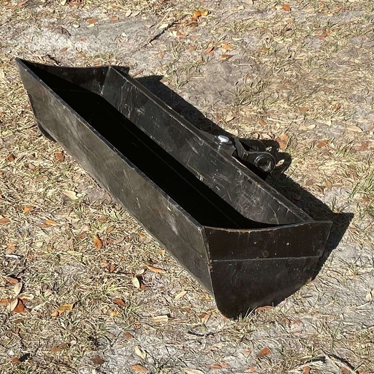 2025 40in Tilt Bucket Excavator Attachment