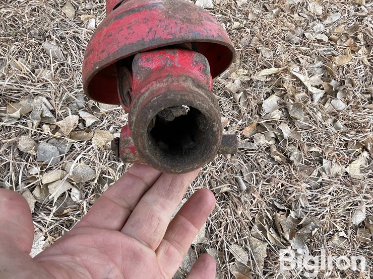 new-holland-352-image-10