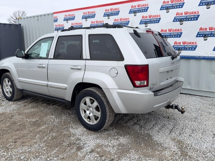 2010-jeep-grand-cherokee-image-3