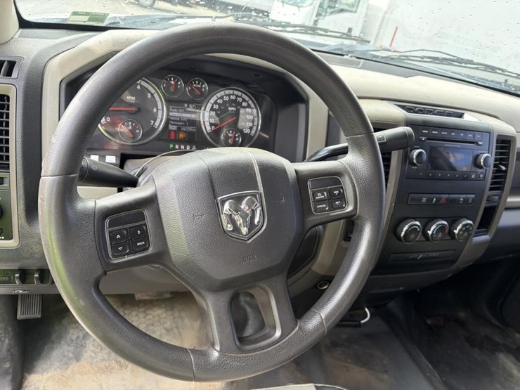 2012-dodge-2500-image-14