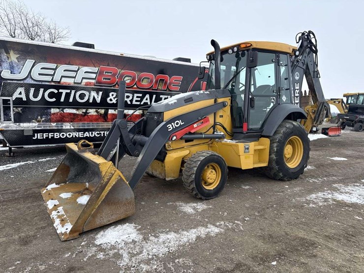 2020-john-deere-2020-image-1