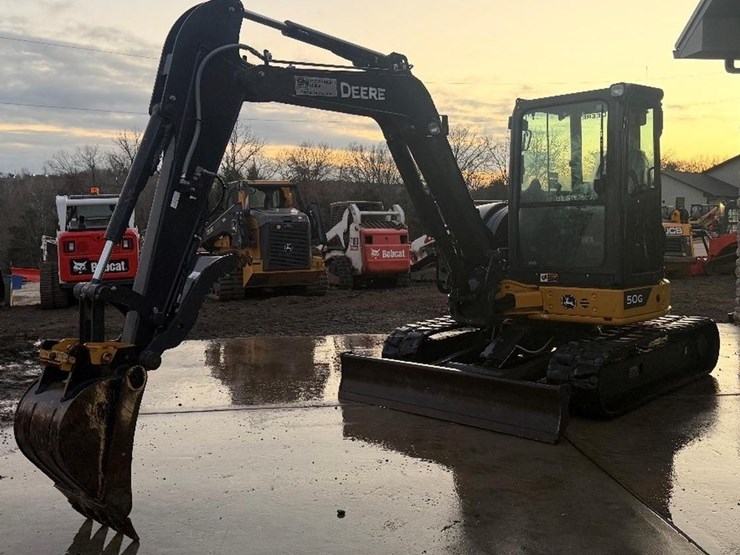 2023-deere-50g-image-7