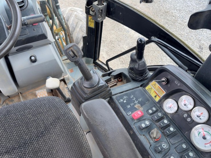 2011-caterpillar-420e-image-13