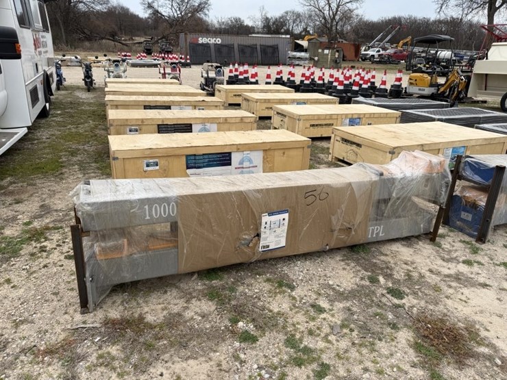 iranch-irtpl-10,000lbs-2-post-car-lift-image-1