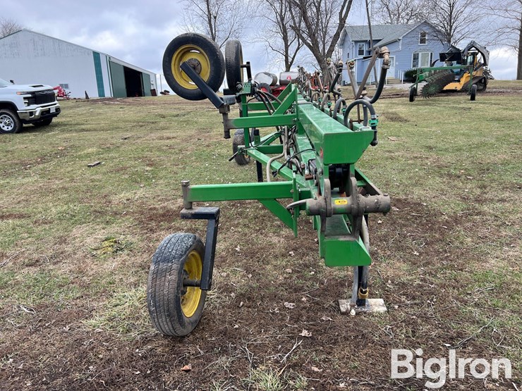 fast-40’-flat-fold-3-pt-bar-image-4