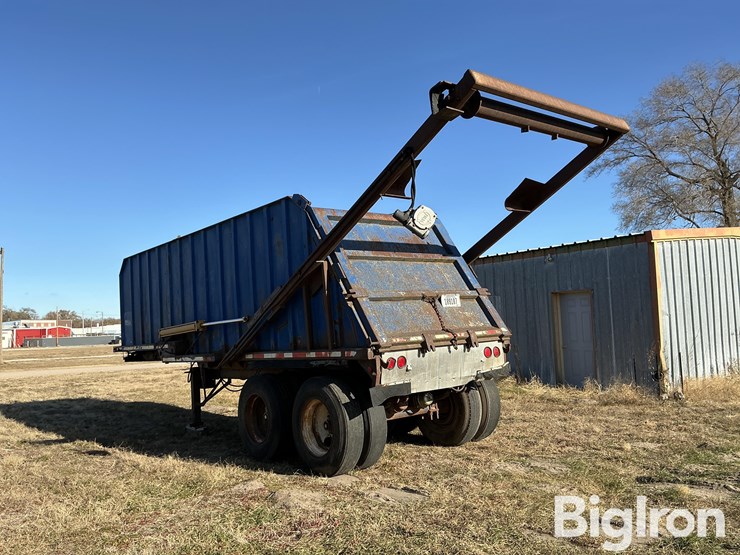 1967-strick-trailer-image-7