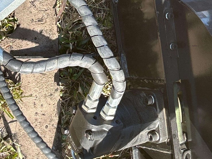 2025-44in-hydraulic-grapple-mini-skid-steer-attachment-image-6