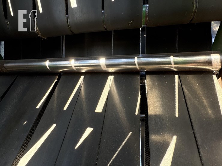 2000-john-deere-567-image-8