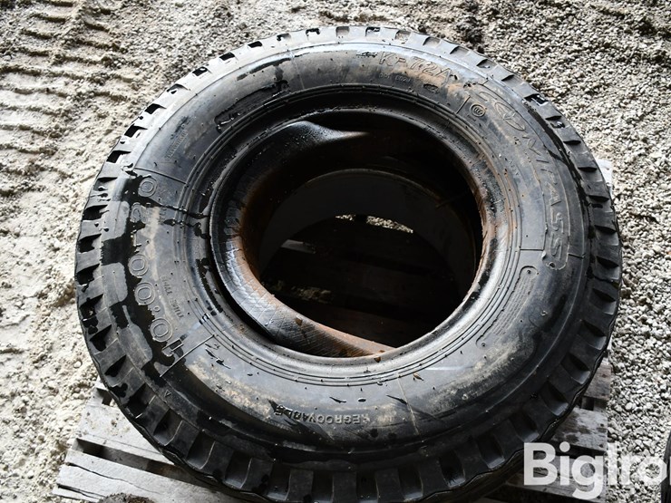pallet-of-tires-image-16