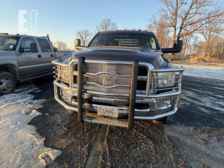 2017-dodge-ram-3500hd-image-2