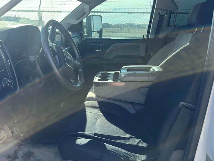 2019-gmc-3500-image-7