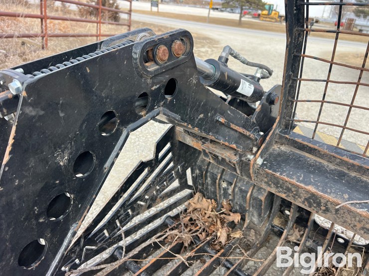 terraclear-78"-rock-picker-image-18