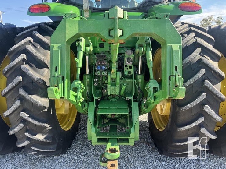2013-john-deere-8310r-image-11