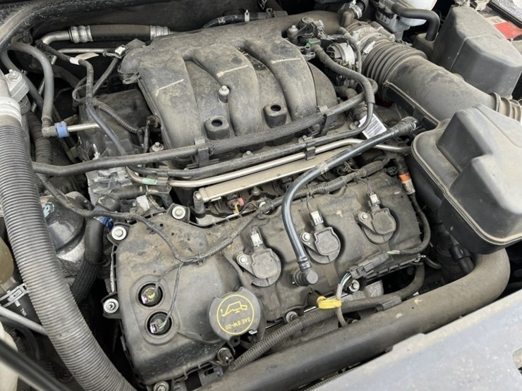 2018-ford-explorer-image-11