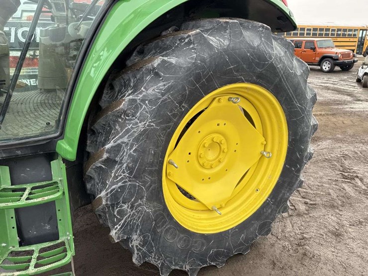 john-deere-6430-image-11