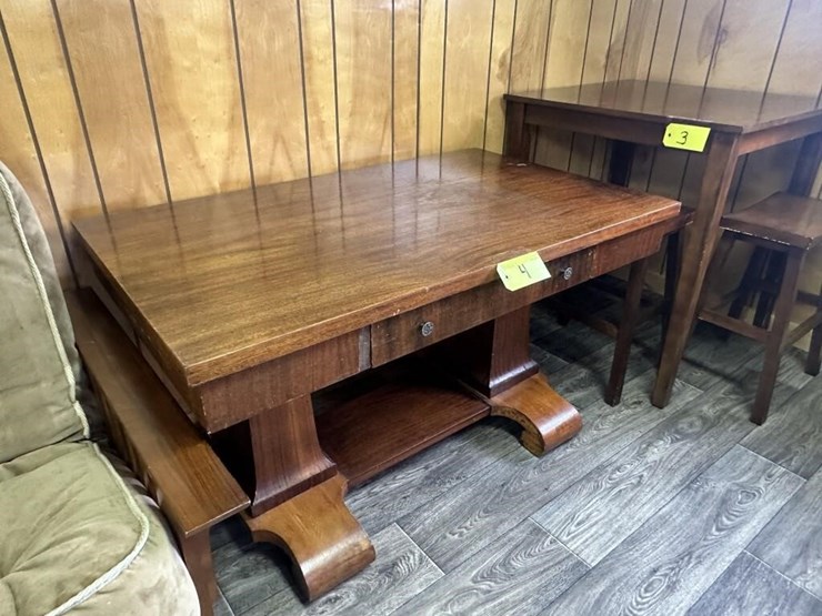 vintage-coffee-table-image-2