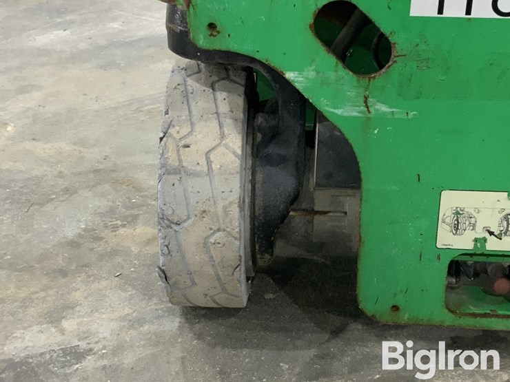 2016-jlg-1230es-image-13