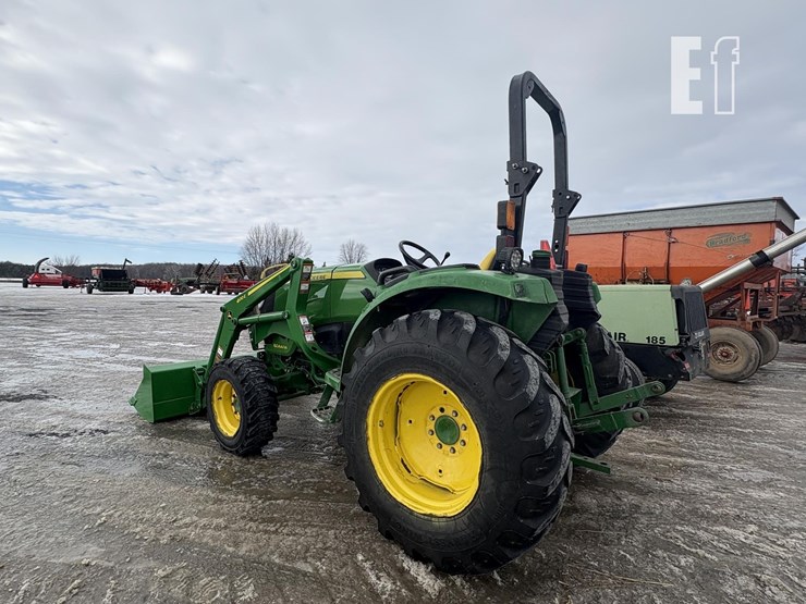 2017-john-deere-4044m-image-15