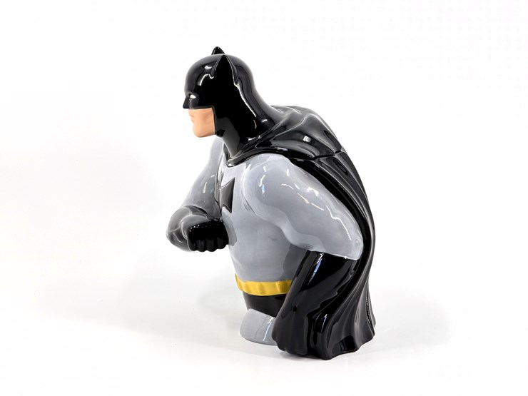 #1054-•-batman-cookie-jar-image-2