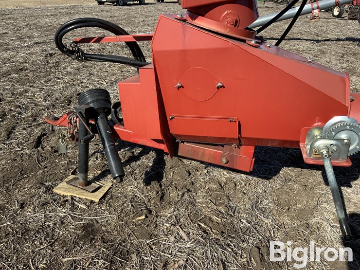 buhler-farm-king-1070-image-9
