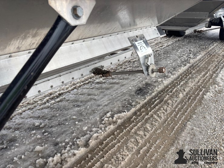 2015-stoughton-ahv-401t-ar-a-image-14