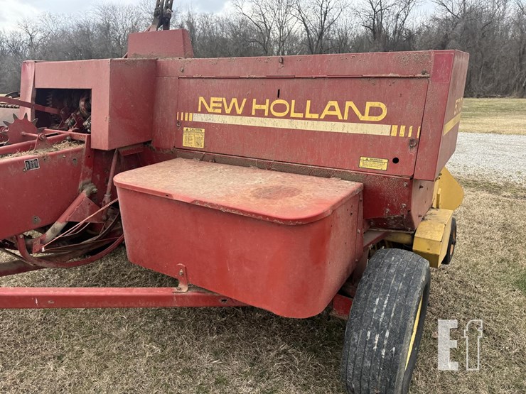 new-holland-570-image-6