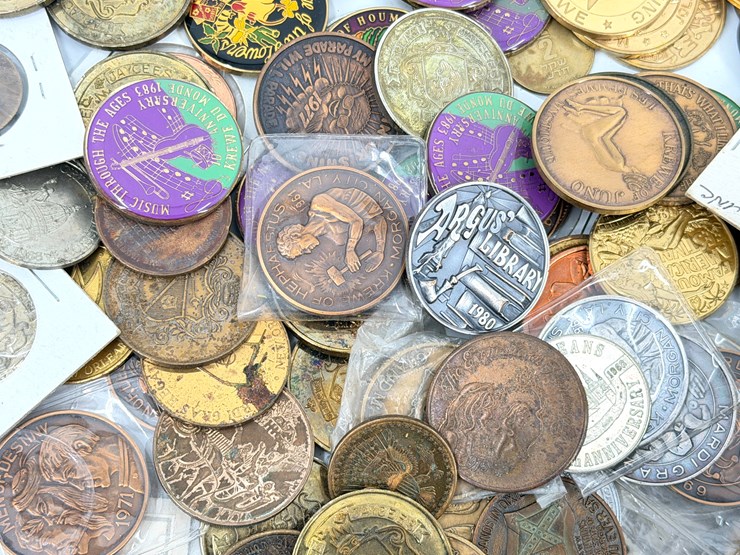 #32228-•-mardi-gras-doubloons-and-tokens-image-4