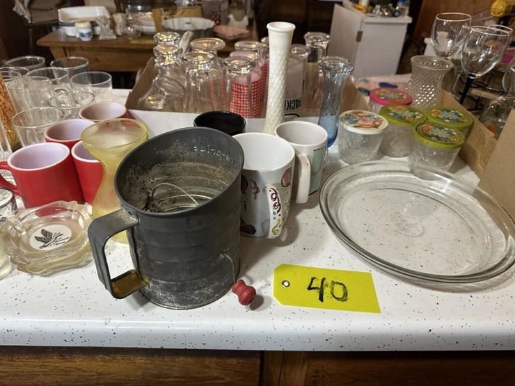 vintage-glass-dishes-&-kitchen-drinkware-image-10