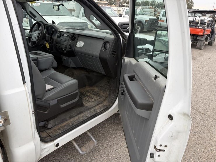 2011-ford-f450-image-10