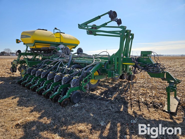 2013-john-deere-1790-ccs-image-3