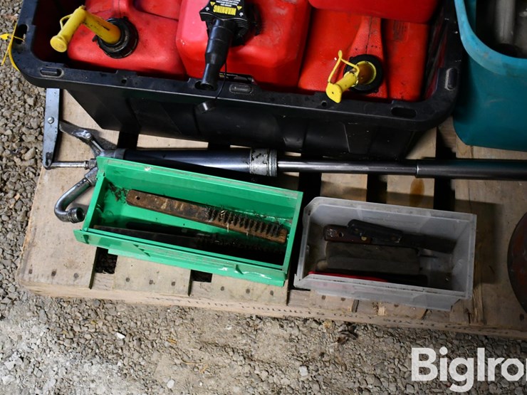 pallet-of-farm-support-image-9