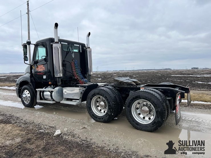2006-freightliner-columbia-112-image-7