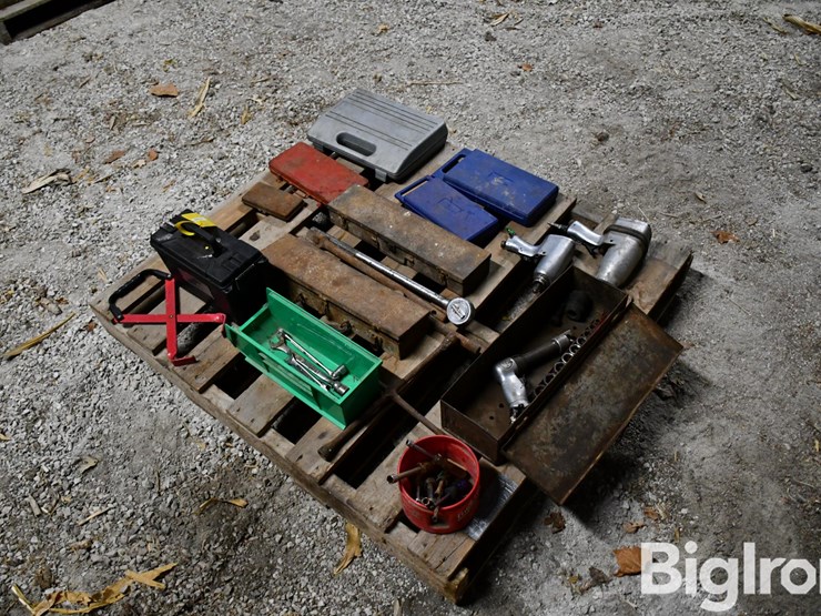 pallet-of-farm-support-image-7