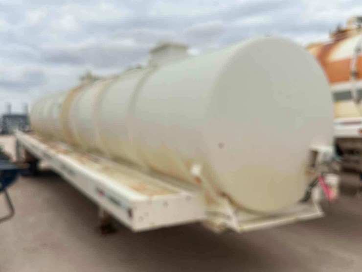 2009-troxell-kill-trailer-image-2