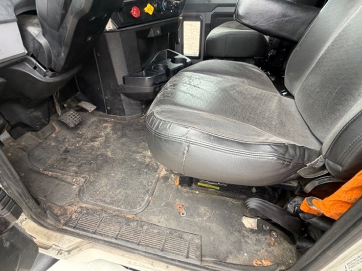 #227-•-2020-mack-anthem-image-52