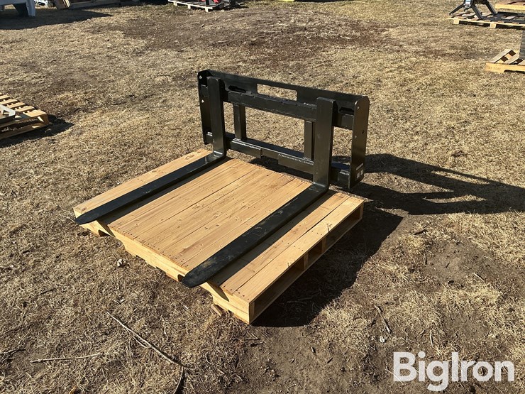 2025-wolverine-pff2-13-45w-skid-steer-pallet-forks-image-1